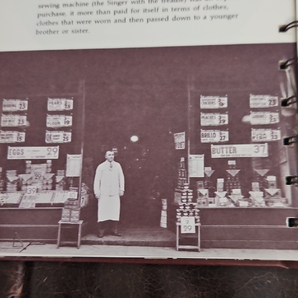 Hershey's 1934 Cookbook - Brown - Picture 5 of 15